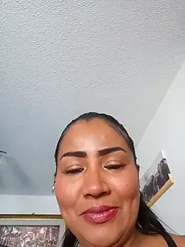 Snapshot of Ariana_Rodriguez chatting on November 29, 2025, 1:00 pm Ariana Rodriguez online show from November 29, 2025, 1:00 pm