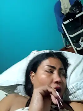 Snapshot of Ariana_Rodriguez chatting on November 21, 2025, 3:16 am Ariana Rodriguez online show from November 21, 2025, 3:16 am