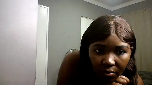 prettymonalisaRSA online show from April 21, 2026, 4:02 pm