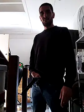 Snapshot of Anthopassif84 chatting on March 17, 2025, 9:12 am Anthopassif84 online show from March 17, 2025, 9:12 am