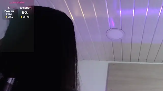 Cristal Velle online show from October 22, 2025, 12:26 pm