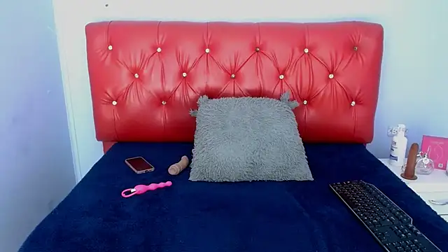 Madyyfox online show from November 15, 2025, 5:06 pm