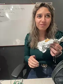 Snapshot of Isabella_Varella chatting on December 18, 2025, 1:26 pm Isabella Varella online show from December 18, 2025, 1:26 pm