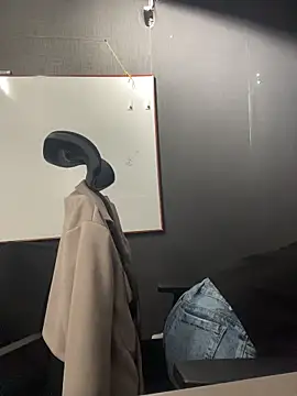 Snapshot of Isabella_Varella chatting on February 18, 2026, 12:12 pm Isabella Varella online show from February 18, 2026, 12:12 pm