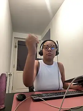 Melia Rayne online show from February 12, 2026, 10:37 am