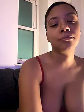 Melia Rayne online show from November 27, 2025, 5:46 pm