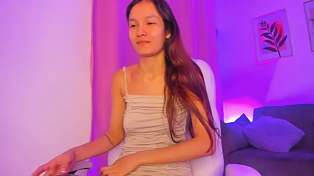 gaaby foxx online show from November 25, 2025, 1:33 pm