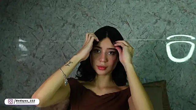 alison222  online show from January 7, 2026, 12:21 pm