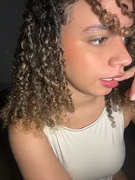 KittyTwerk 2 online show from July 10, 2026, 4:18 pm
