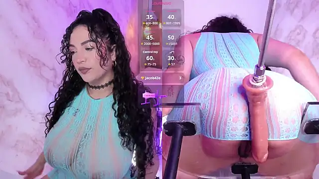 Snapshot of RoxyLicious_ chatting on November 15, 2025, 1:04 pm RoxyLicious online show from November 15, 2025, 1:04 pm