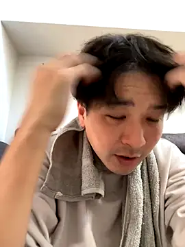 waka3232 online show from December 1, 2025, 3:29 am