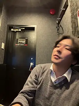 waka3232 online show from February 4, 2026, 11:05 am