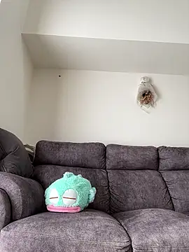 waka3232 online show from February 15, 2026, 12:44 am