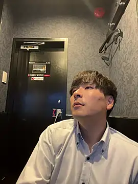 Snapshot of waka3232 chatting on June 2, 2026, 11:10 am waka3232 online show from June 2, 2026, 11:10 am