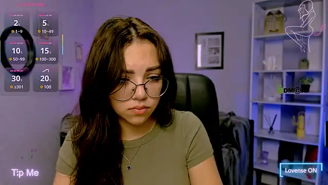 Snapshot of kiki_swan chatting on March 20, 2025, 7:47 am kiki swan online show from March 20, 2025, 7:47 am