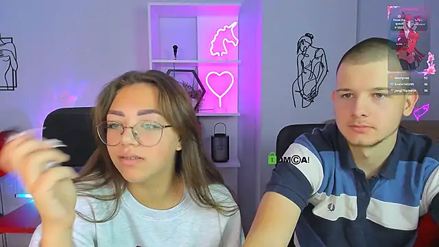 Snapshot of kiki_swan chatting on September 18, 2025, 5:43 am kiki swan online show from September 18, 2025, 5:43 am