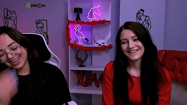 Snapshot of kiki_swan chatting on March 12, 2025, 8:20 pm kiki swan online show from March 12, 2025, 8:20 pm