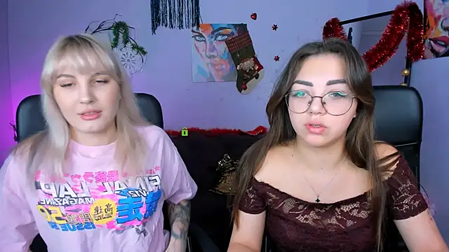 Snapshot of kiki_swan chatting on January 6, 2026, 7:01 am kiki swan online show from January 6, 2026, 7:01 am