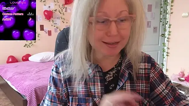 Wane Witch online show from February 15, 2026, 7:09 am