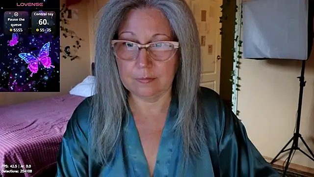 Wane Witch online show from July 15, 2026, 4:14 pm