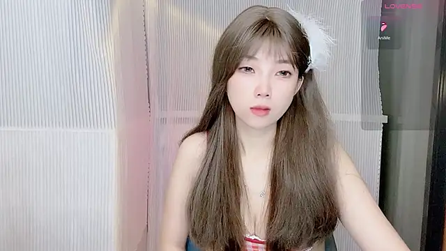 Snapshot of Evelyn-168 chatting on November 8, 2025, 12:52 pm Evelyn-168 online show from November 8, 2025, 12:52 pm