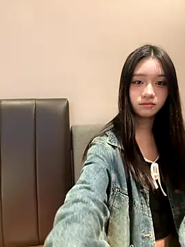 Snapshot of TOP_yoyo chatting on October 19, 2025, 12:30 pm TOP yoyo online show from October 19, 2025, 12:30 pm