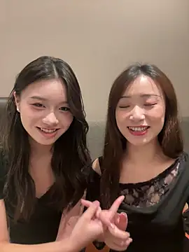 Snapshot of TOP_yoyo chatting on October 15, 2025, 12:57 pm TOP yoyo online show from October 15, 2025, 12:57 pm