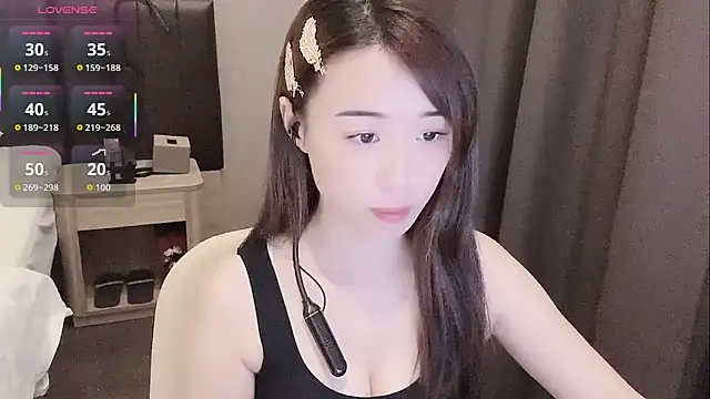 Snapshot of TOP_yoyo chatting on September 19, 2025, 12:20 pm TOP yoyo online show from September 19, 2025, 12:20 pm