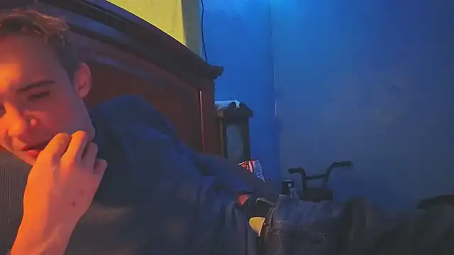 Ilovepussy1911 online show from April 21, 2026, 6:47 pm