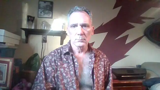 Snapshot of HunkofRock chatting on October 3, 2025, 11:56 am HunkofRock online show from October 3, 2025, 11:56 am