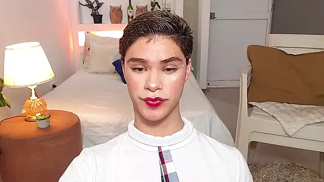 Snapshot of juanes_puthee chatting on November 12, 2025, 12:20 pm juanes puthee online show from November 12, 2025, 12:20 pm