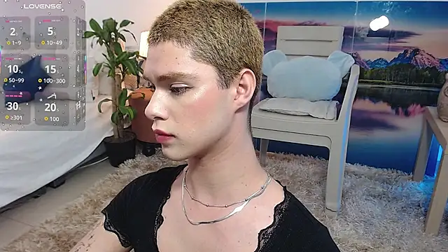 Snapshot of juanes_puthee chatting on October 9, 2025, 9:15 pm juanes puthee online show from October 9, 2025, 9:15 pm