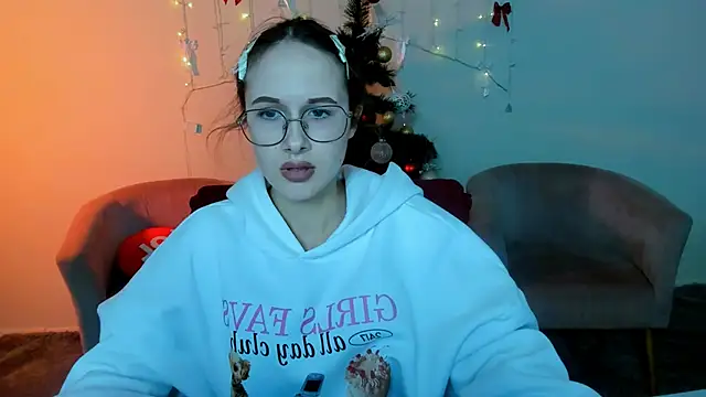 Snapshot of mona_cloud chatting on January 9, 2026, 12:17 am mona cloud online show from January 9, 2026, 12:17 am