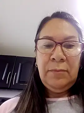 victoria wayne online show from October 3, 2025, 9:55 am