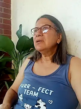 victoria wayne online show from November 9, 2025, 12:31 pm