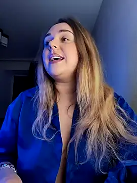 Snapshot of Juicy_PeachLux chatting on October 28, 2025, 2:27 pm Juicy PeachLux online show from October 28, 2025, 2:27 pm