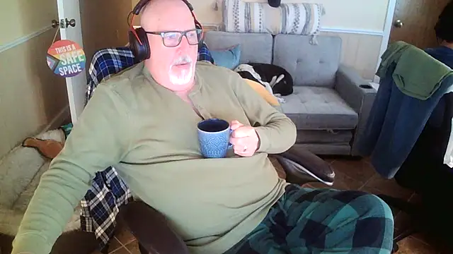 superbearboss online show from January 10, 2026, 6:03 pm