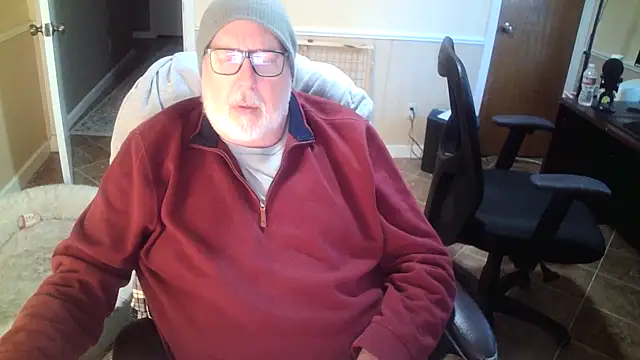 superbearboss online show from December 2, 2025, 3:25 pm