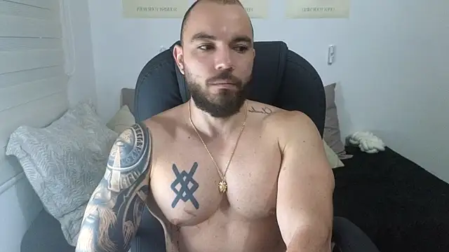 Snapshot of Isaac_Carter chatting on October 26, 2025, 11:10 am Isaac Carter online show from October 26, 2025, 11:10 am