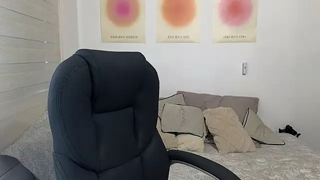 Isaac Carter online show from April 20, 2026, 11:35 am