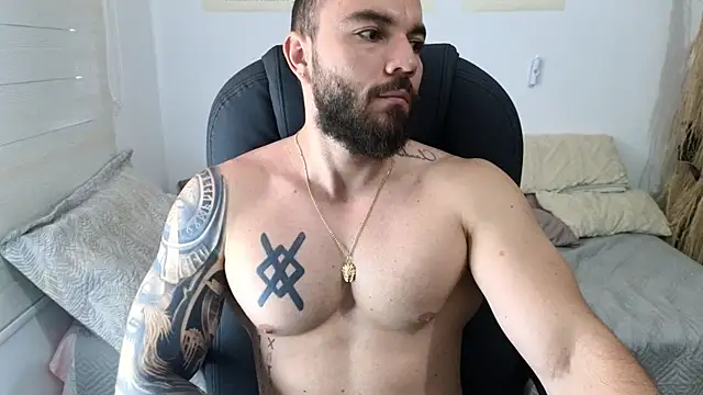 Snapshot of Isaac_Carter chatting on December 5, 2025, 1:32 pm Isaac Carter online show from December 5, 2025, 1:32 pm