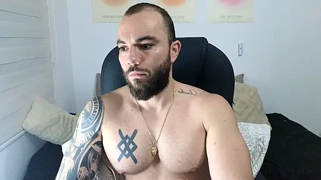 Snapshot of Isaac_Carter chatting on November 6, 2025, 10:41 am Isaac Carter online show from November 6, 2025, 10:41 am