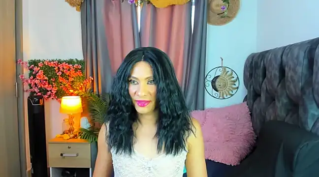 Snapshot of davinaclaire chatting on March 21, 2025, 8:18 pm davinaclaire online show from March 21, 2025, 8:18 pm