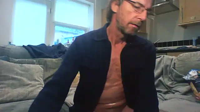 Snapshot of Grower_and_shower chatting on September 27, 2025, 1:17 pm Grower and shower online show from September 27, 2025, 1:17 pm