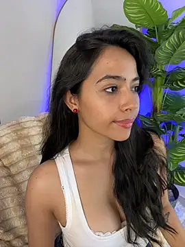  Emily Thompson  online show from July 29, 2026, 2:22 am