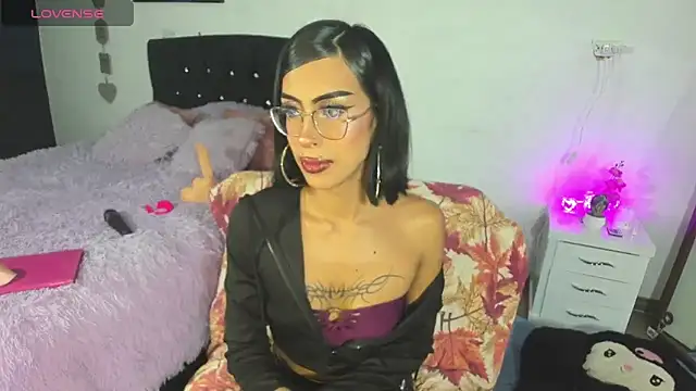 Snapshot of verodaza chatting on June 19, 2026, 6:08 am verodaza online show from June 19, 2026, 6:08 am