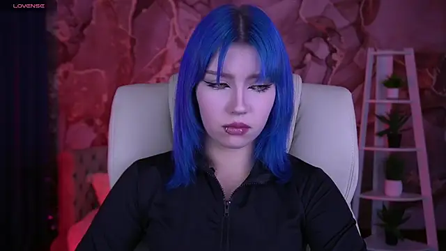 SelenaIris online show from December 17, 2025, 9:42 pm