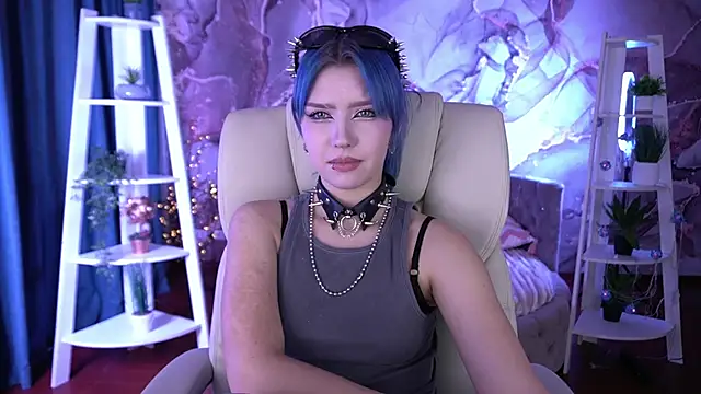 SelenaIris online show from February 9, 2026, 10:02 am