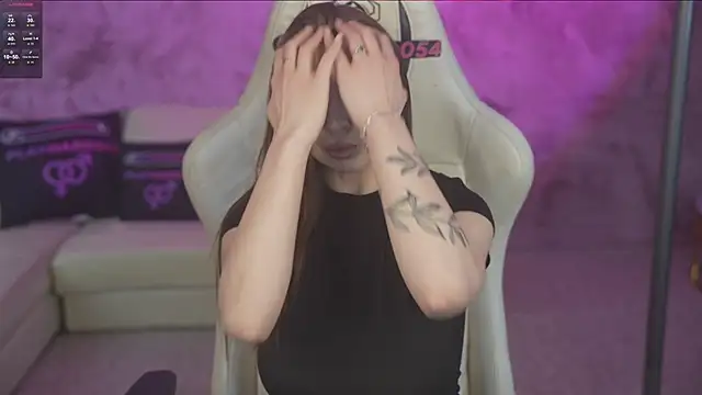 Billie054 online show from February 28, 2026, 7:41 am