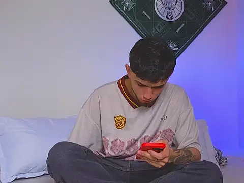 samevansx  online show from November 25, 2025, 6:19 pm